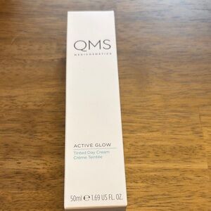 QMS Medicosmetics Active Glow Tinted Day Cream NIB 50ml